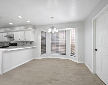 15218 La Paloma Drive - Photo Thumbnail 2