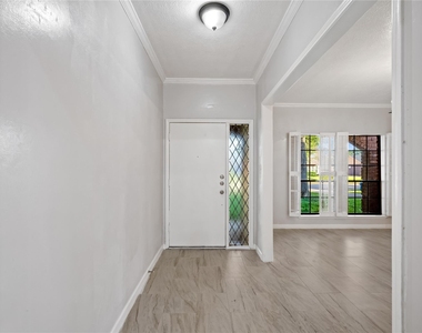 15218 La Paloma Drive - Photo Thumbnail 3