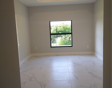 847 Bell Boulevard S - Photo Thumbnail 21
