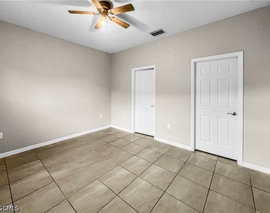 1322 Trafalgar Parkway - Photo Thumbnail 20