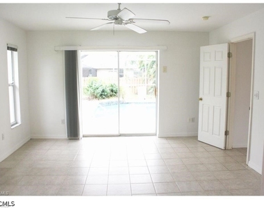 2114 Sw 39th Street - Photo Thumbnail 5