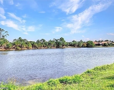 13092 Silver Thorn Loop - Photo Thumbnail 16