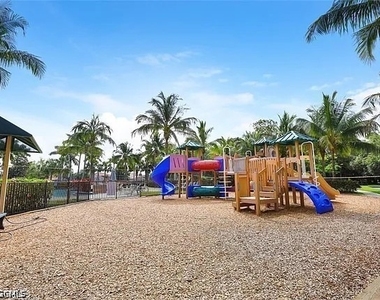 13092 Silver Thorn Loop - Photo Thumbnail 17
