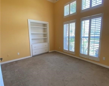 16971 Timberlakes Drive - Photo Thumbnail 5