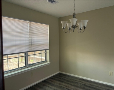 3310 Mulberry Hill Lane - Photo Thumbnail 4