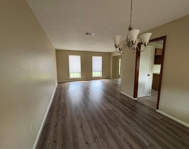 3310 Mulberry Hill Lane - Photo Thumbnail 3
