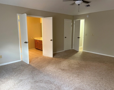 3310 Mulberry Hill Lane - Photo Thumbnail 6