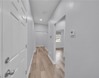 17366 Ithaca Drive - Photo Thumbnail 11