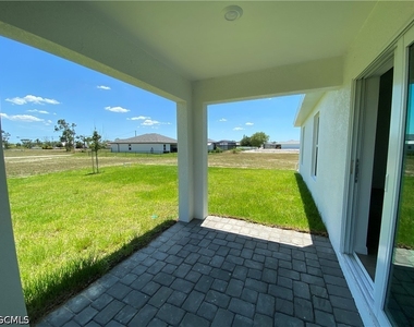 1906 Jacaranda Parkway W - Photo Thumbnail 2