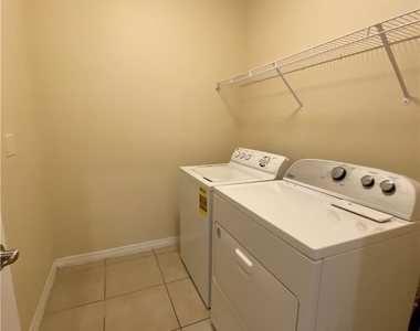 111 Nw 9th Street - Photo Thumbnail 9