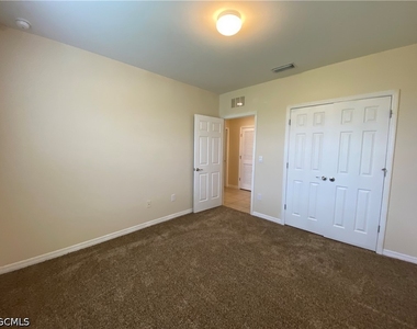 111 Nw 9th Street - Photo Thumbnail 6