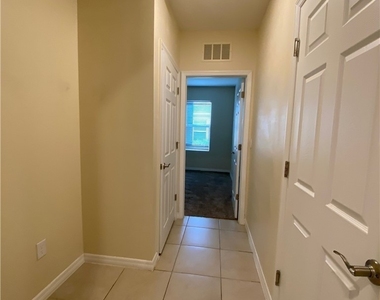 111 Nw 9th Street - Photo Thumbnail 15