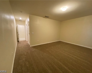 111 Nw 9th Street - Photo Thumbnail 14