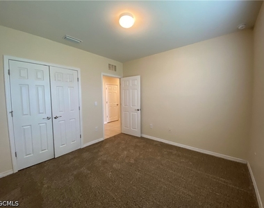 111 Nw 9th Street - Photo Thumbnail 7