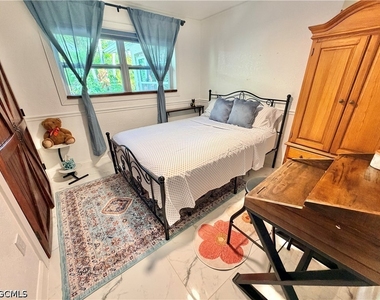 2702 Mcgregor Boulevard - Photo Thumbnail 33