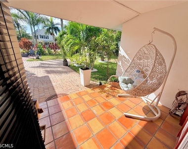 2702 Mcgregor Boulevard - Photo Thumbnail 12