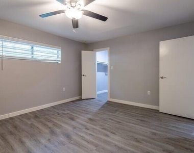 2810 Beauchamp Street - Photo Thumbnail 5