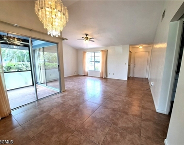 10525 Putnam Court - Photo Thumbnail 4