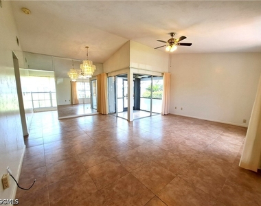 10525 Putnam Court - Photo Thumbnail 3