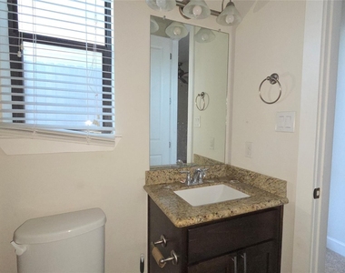 103 Adam Lane - Photo Thumbnail 6