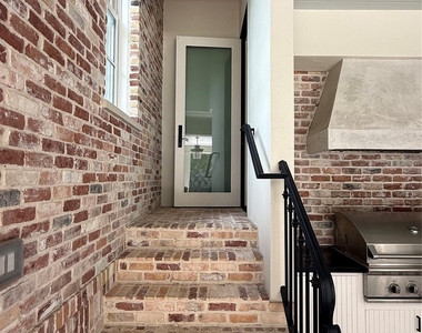 2506 Blue Bonnet Boulevard - Photo Thumbnail 1