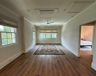 2506 Blue Bonnet Boulevard - Photo Thumbnail 3