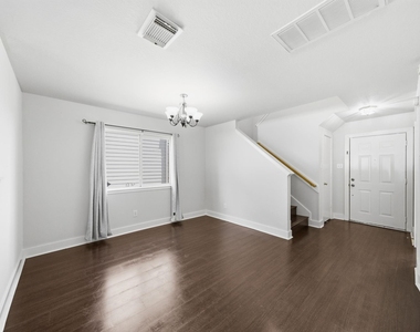 6146 Settlers Lake Circle W - Photo Thumbnail 1