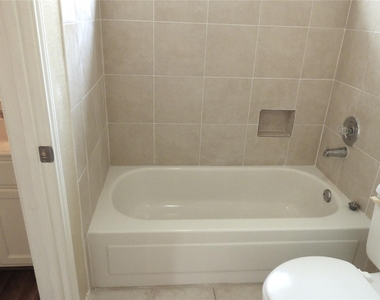 14715 Cypress Green Drive - Photo Thumbnail 5