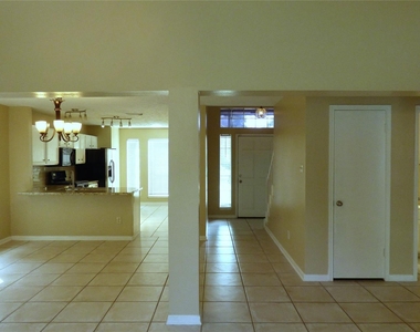 14715 Cypress Green Drive - Photo Thumbnail 3
