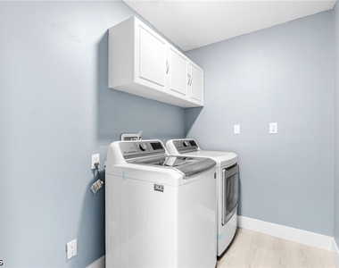 2328 Se 27th Street - Photo Thumbnail 30