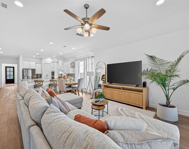 427 Mulberry Creek Street - Photo Thumbnail 14