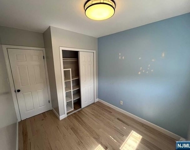 156 Morgan - Photo Thumbnail 17