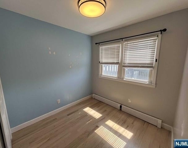 156 Morgan - Photo Thumbnail 16
