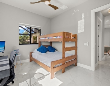 5240 Tower Drive - Photo Thumbnail 31