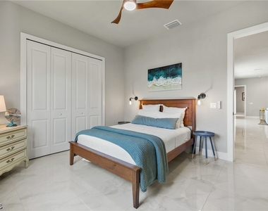 5240 Tower Drive - Photo Thumbnail 27