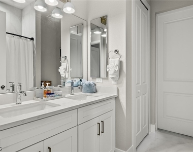 5240 Tower Drive - Photo Thumbnail 32