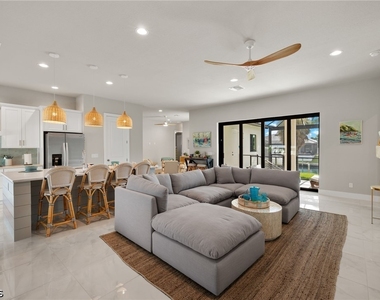 5240 Tower Drive - Photo Thumbnail 13