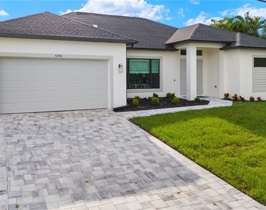 5240 Tower Drive - Photo Thumbnail 10
