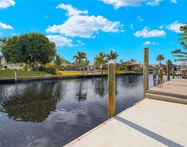 5240 Tower Drive - Photo Thumbnail 6
