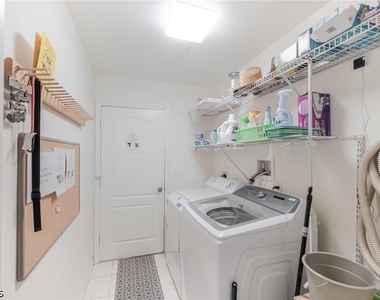 105 Sw 39th Place - Photo Thumbnail 22