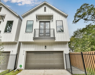 810 Mansfield Street - Photo Thumbnail 3