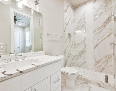 810 Mansfield Street - Photo Thumbnail 41