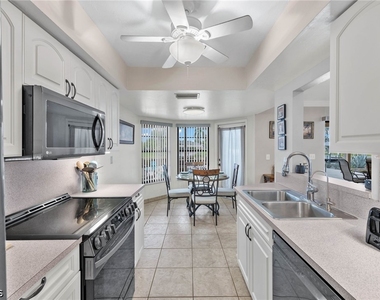 1327 Se 17th Street - Photo Thumbnail 3
