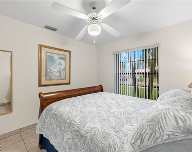 1327 Se 17th Street - Photo Thumbnail 13