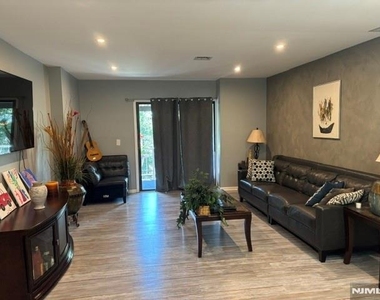 221 Ringwood - Photo Thumbnail 3