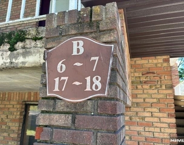 221 Ringwood - Photo Thumbnail 1