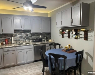 221 Ringwood - Photo Thumbnail 8