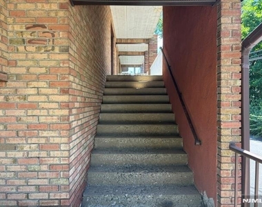 221 Ringwood - Photo Thumbnail 2