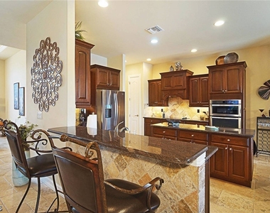 5415 Sw 17th Avenue - Photo Thumbnail 4