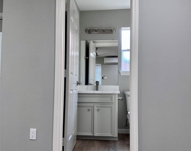 1514 Park Street - Photo Thumbnail 5